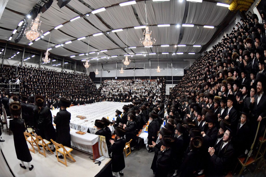 תיעוד: ה'פארשפיל' לנכד האדמו"ר מויז'ניץ