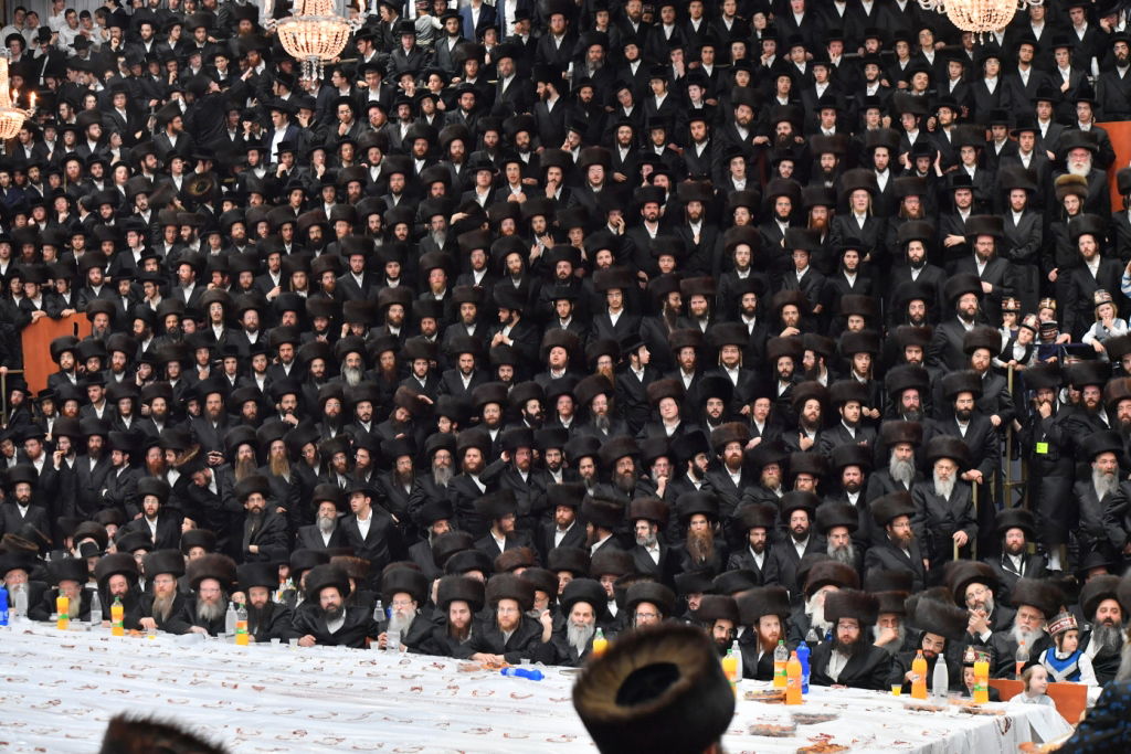 תיעוד: ה'פארשפיל' לנכד האדמו"ר מויז'ניץ