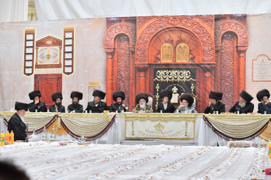 תיעוד: ה'פארשפיל' לנכד האדמו"ר מויז'ניץ