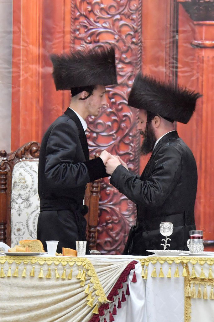 תיעוד: ה'פארשפיל' לנכד האדמו"ר מויז'ניץ