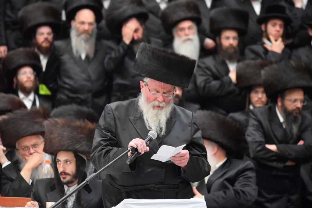 תיעוד: ה'פארשפיל' לנכד האדמו"ר מויז'ניץ