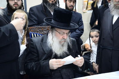 מעמד חנוכת הבית וקביעת מזוזה בנדבורנא