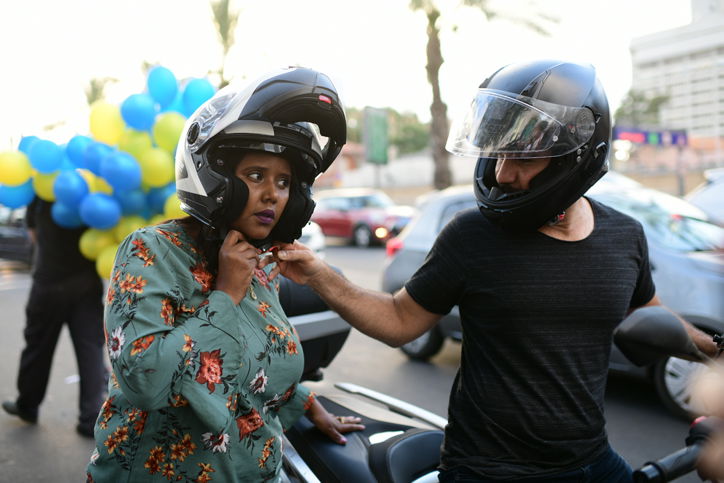 הורים זועמים מפגינים כנגד "הגננת האכזרית"
