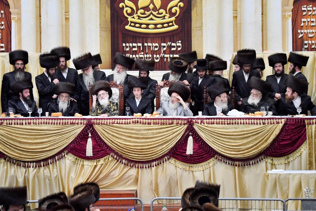 החתן והכלה רקדו ב"מצווה טאנץ"  •  תיעוד