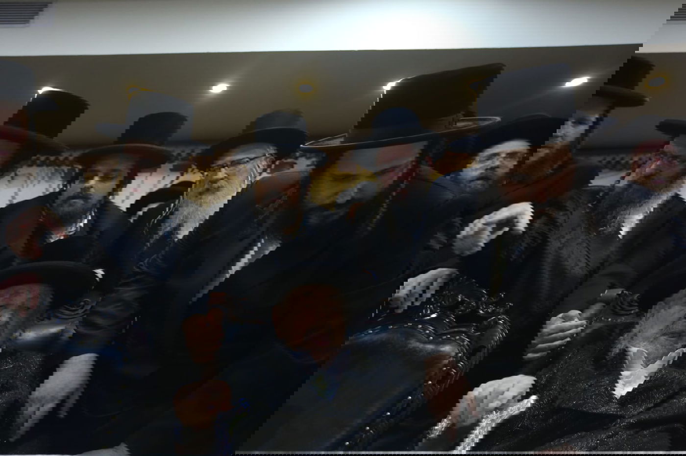 מאות בקבלת פנים לאדמו"ר מצאנז גריבוב