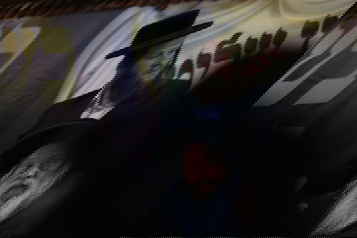 מאות בקבלת פנים לאדמו"ר מצאנז גריבוב