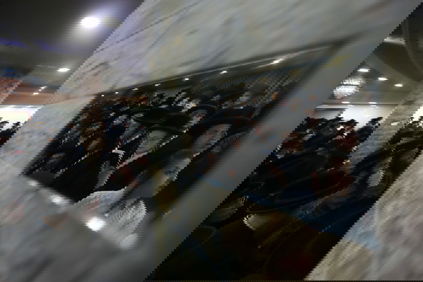 מאות בקבלת פנים לאדמו"ר מצאנז גריבוב