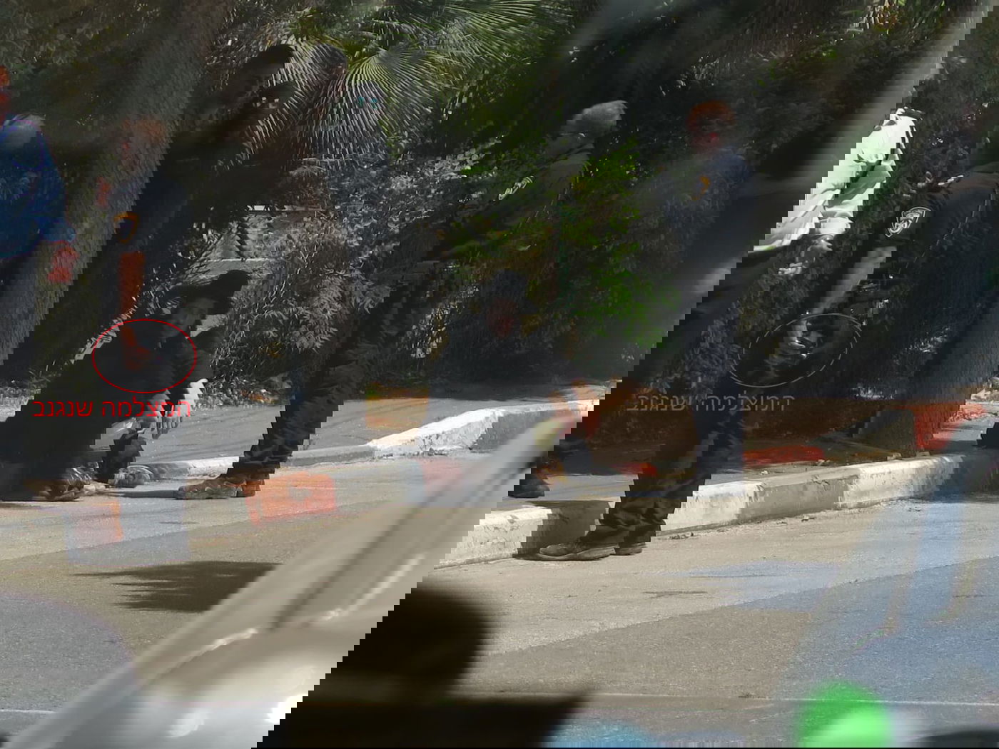 'הם מפחדים': מדוע שוטרים החרימו את מצלמות הקיצונים