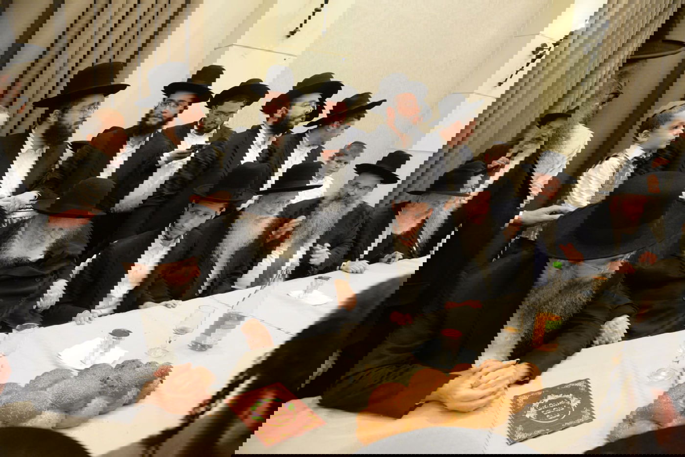 חתונת נכד מרן הגר"ח קנייבסקי • צפו בגלריה