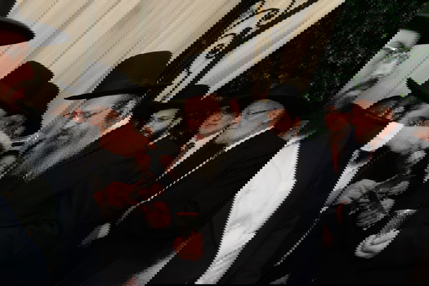 חתונת נכד מרן הגר"ח קנייבסקי • צפו בגלריה