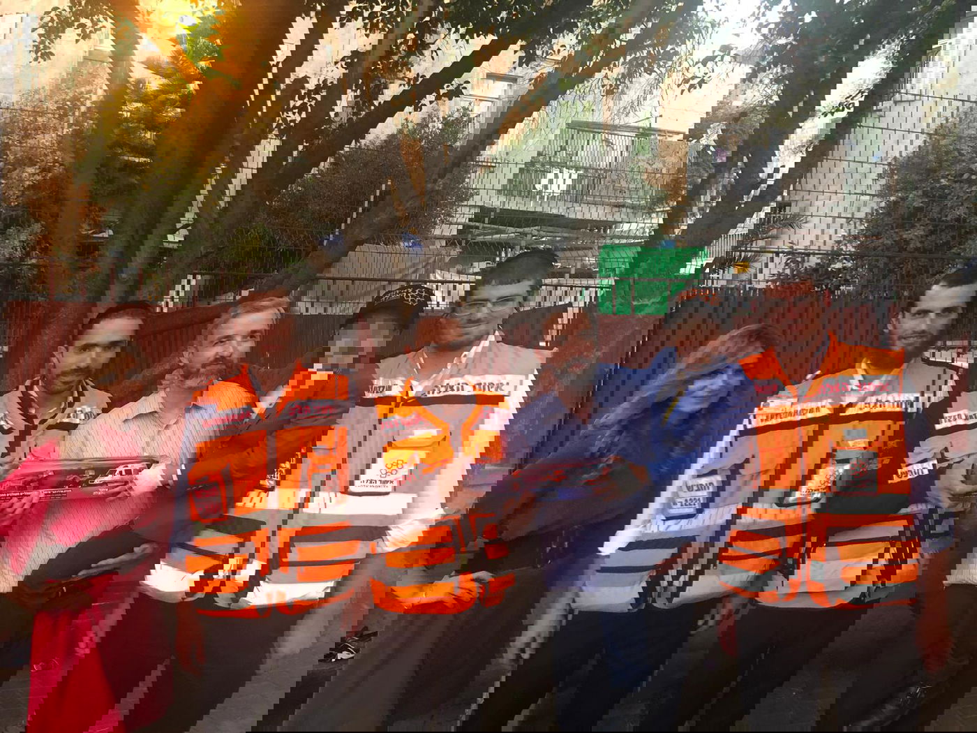 הילד שהתחשמל וחזר לחיים - בפגישה עם המתנדבים שהצילו את חייו