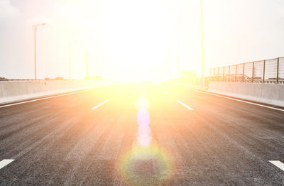 גל חום קיצוני צפוי מחר; "להימנע מחשיפה לחום ולשמש"