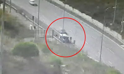 תיעוד תאונת 'פגע וברח' בכביש 1, סמוך למנהרות 'הראל'