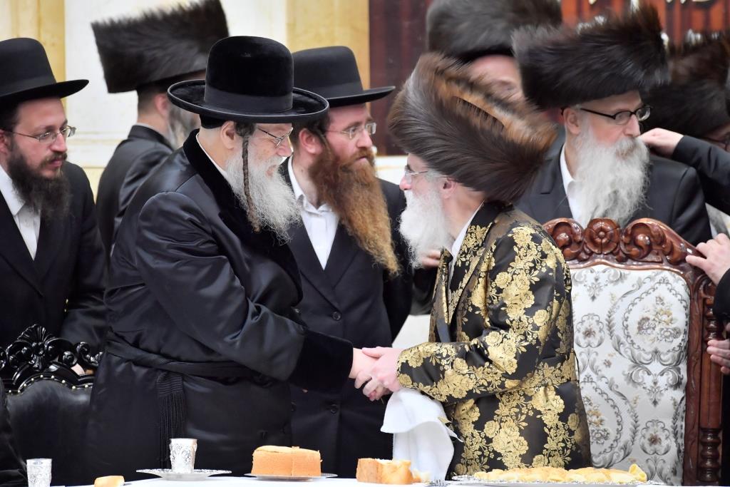 אלפים ב'שבע ברכות' האחרון לנכדו של האדמו"ר מוויז'ניץ