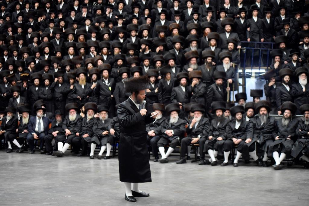 אלפים ב'שבע ברכות' האחרון לנכדו של האדמו"ר מוויז'ניץ