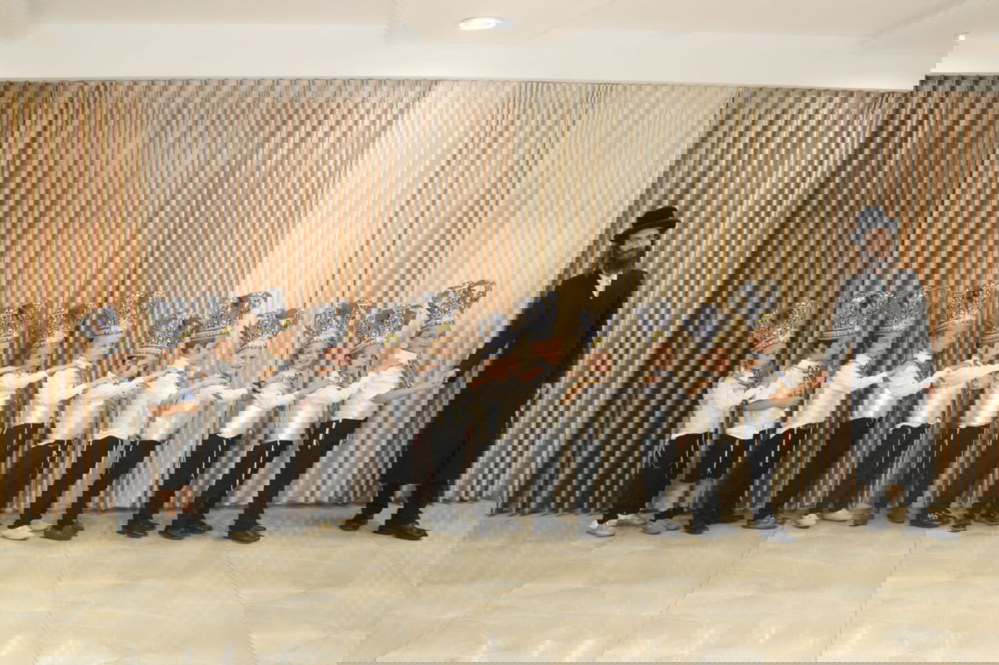 ילדי 'לעלוב' במסיבת חומש • צפו בגלריה