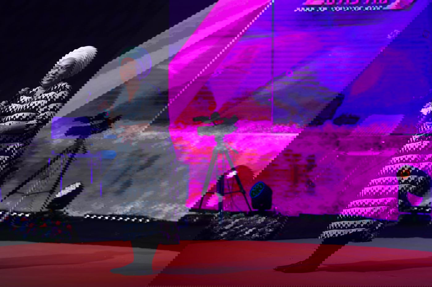 צפו בתיעוד: כנס 'אחת מול כולם' של מאמע