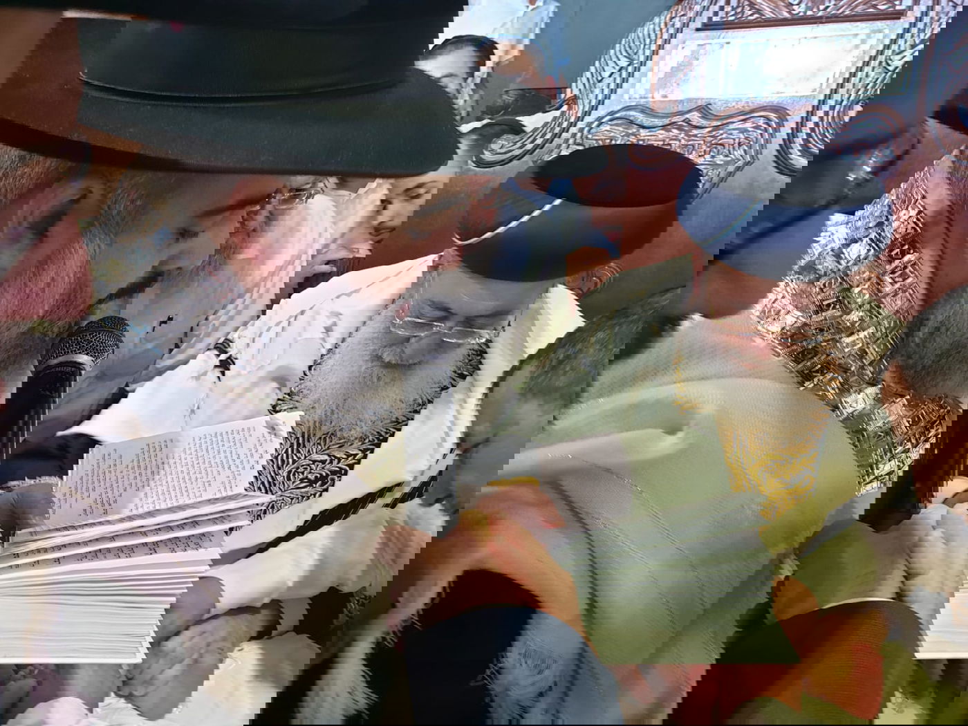 ערב שבת של הראשל"צ: שלוש בריתות. צפו