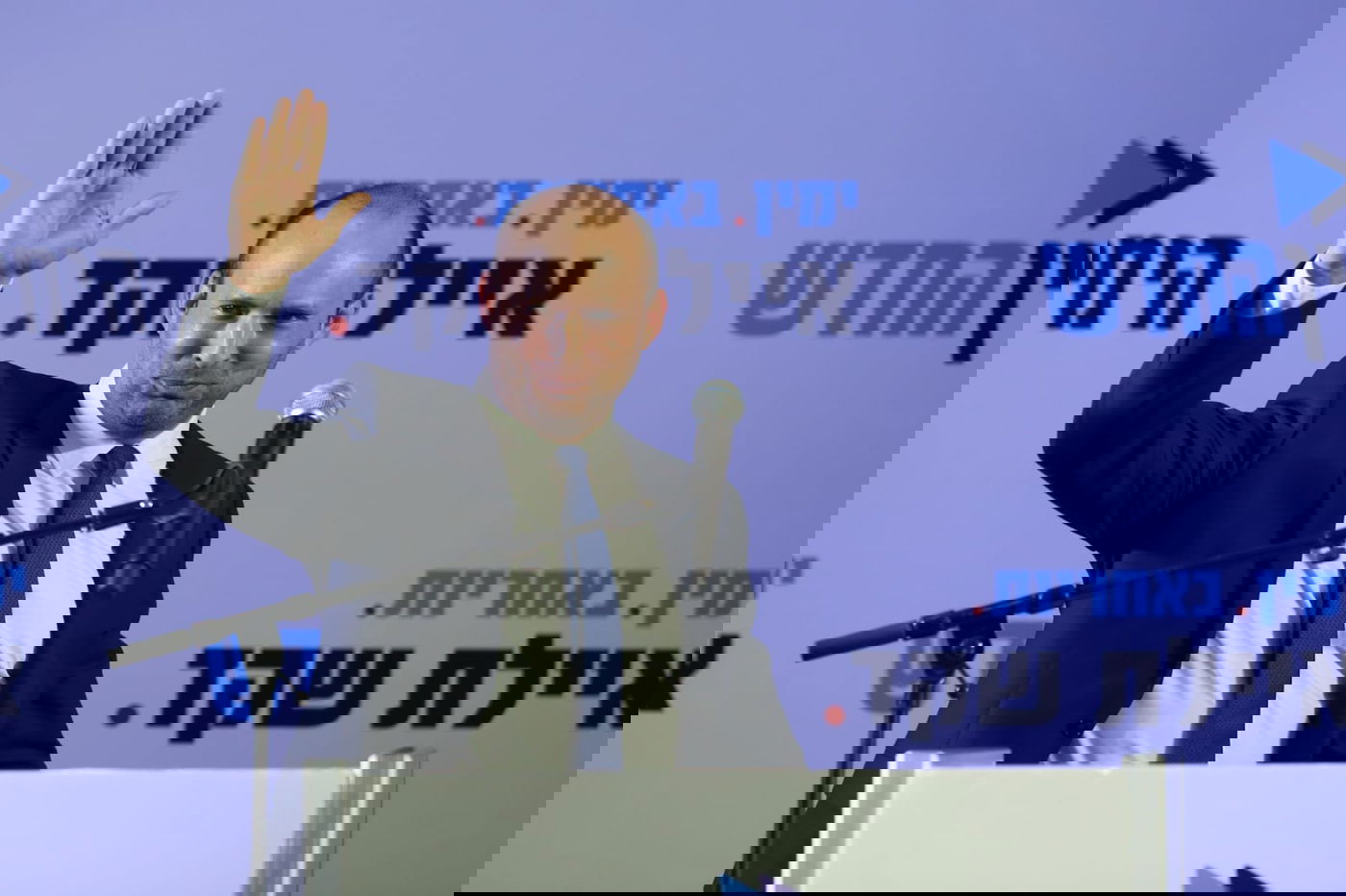 בנט: בחרתי לתת לאיילת שקד לעמוד בראש