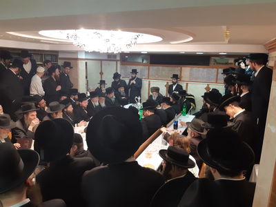 האדמו"ר ערך טיש בירושלים ועלה לציון בטבריה