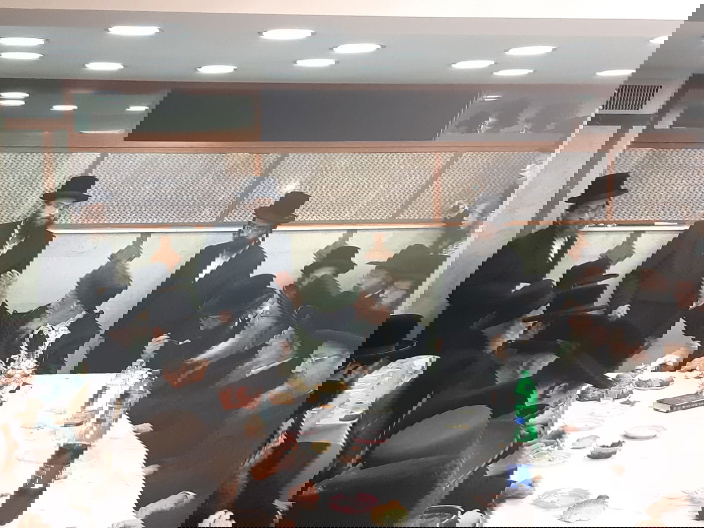 האדמו"ר ערך טיש בירושלים ועלה לציון בטבריה