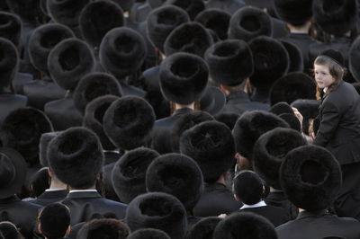 חסידי גור, אילוסטרציה