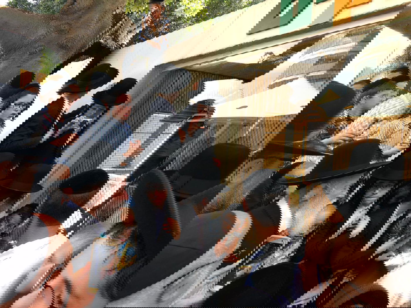 חבר 'המועצת' ביקר עם הילדים אצל הינשוף ב'פארק החי'