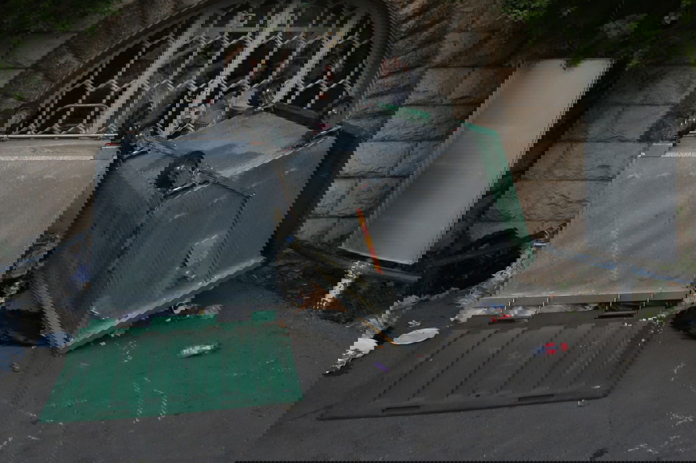 תיעוד: המפגין הפך את הקטנוע המשטרתי