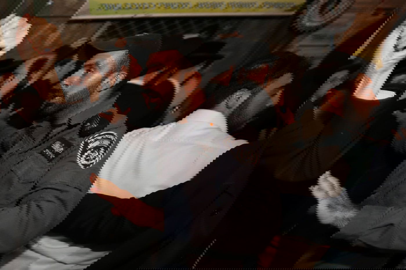 הפגנה סוערת בכיכר השבת: מכת"ז ופרשים