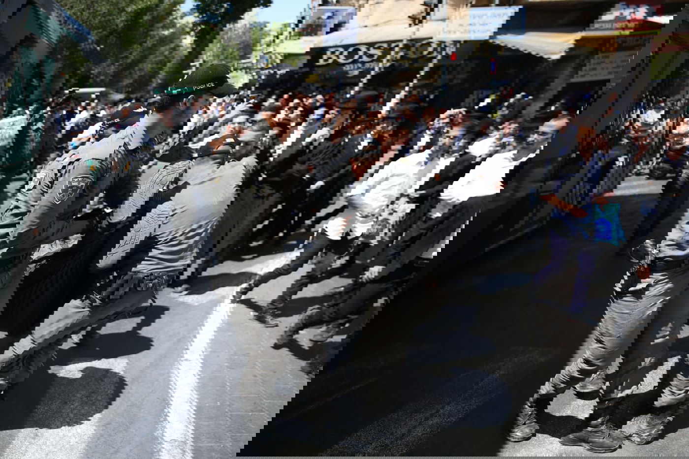 בעקבות מעצר העריק: חסימת כבישים בירושלים - 6 נעצרו