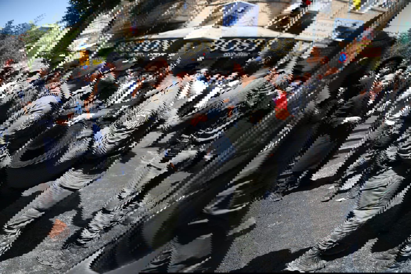 בעקבות מעצר העריק: חסימת כבישים בירושלים - 6 נעצרו