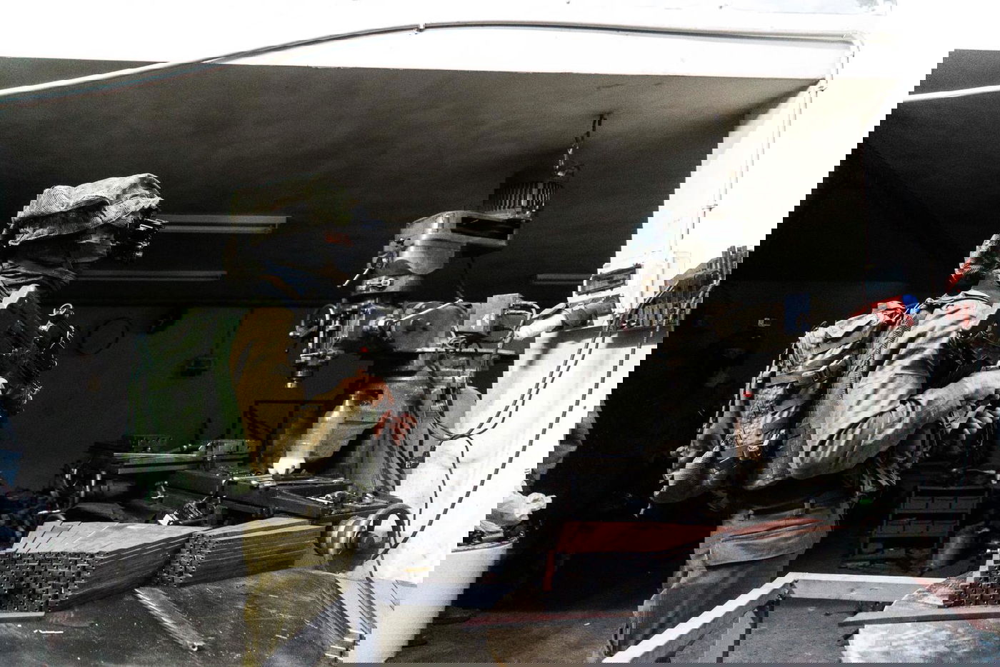 צפו: הלוחמים החרימו מחרטות לייצור נשק