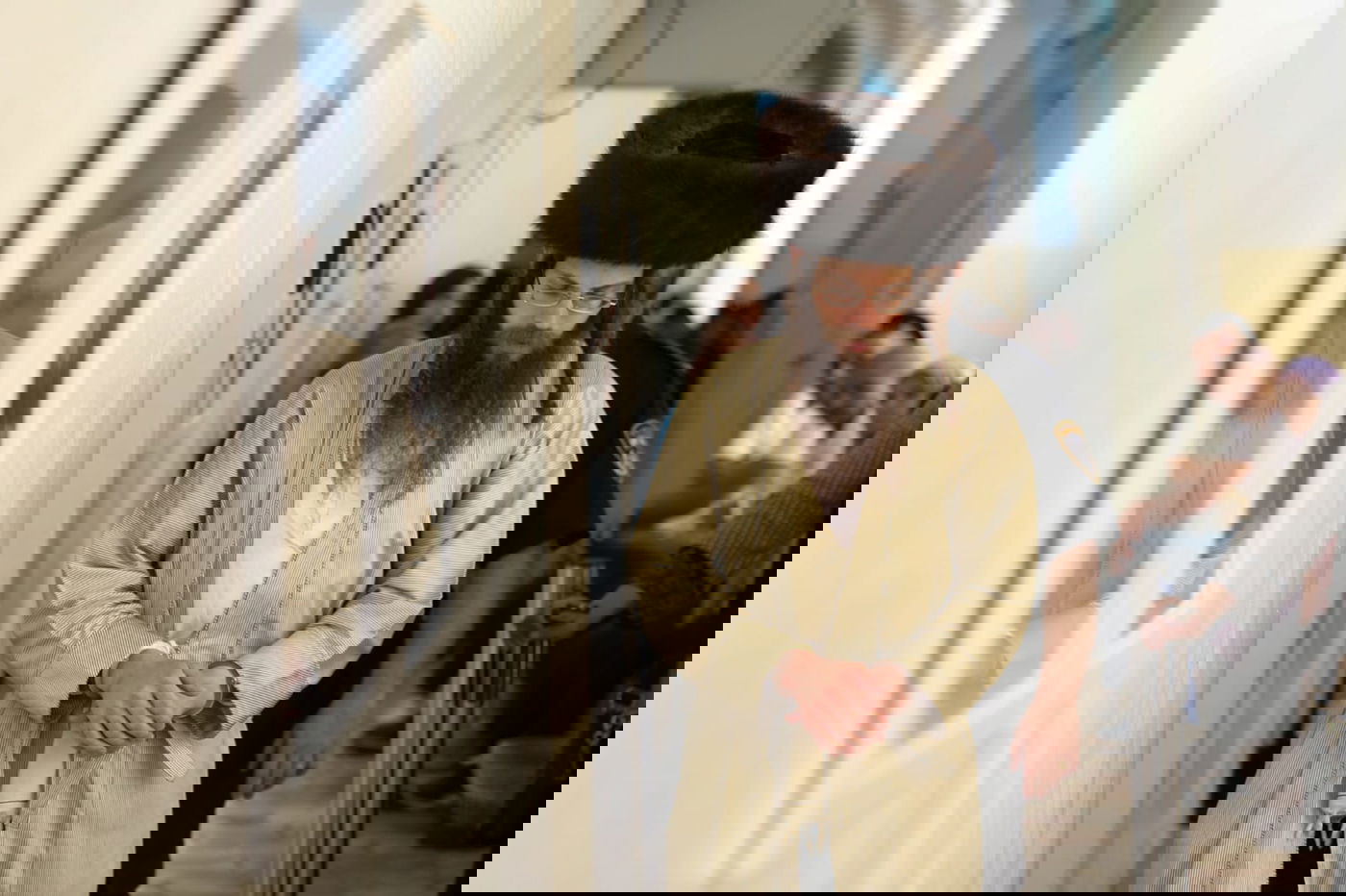 החשוד בבית המשפט, הבוקר