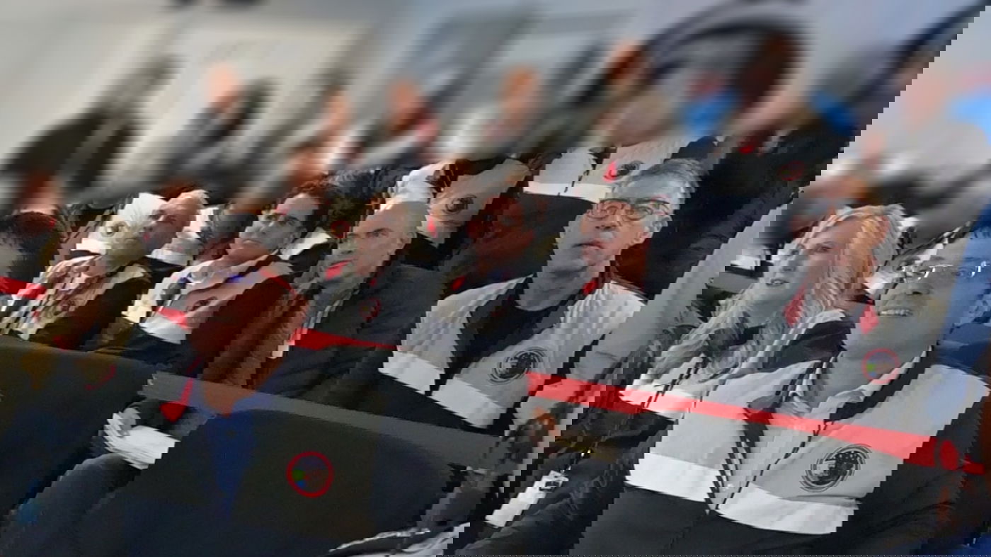 מתוך חדר הבקרה במהלך אחד הניסויים