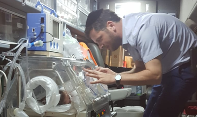 אין חתונות יש חסד: הזמר התגייס לעזרה