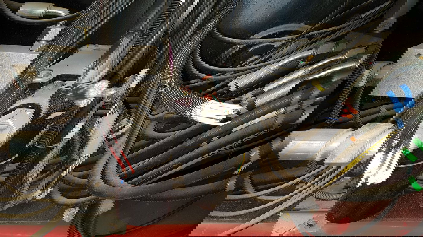 גנבו מחשבי רכב וסחטו את בעליהם ונלכדו