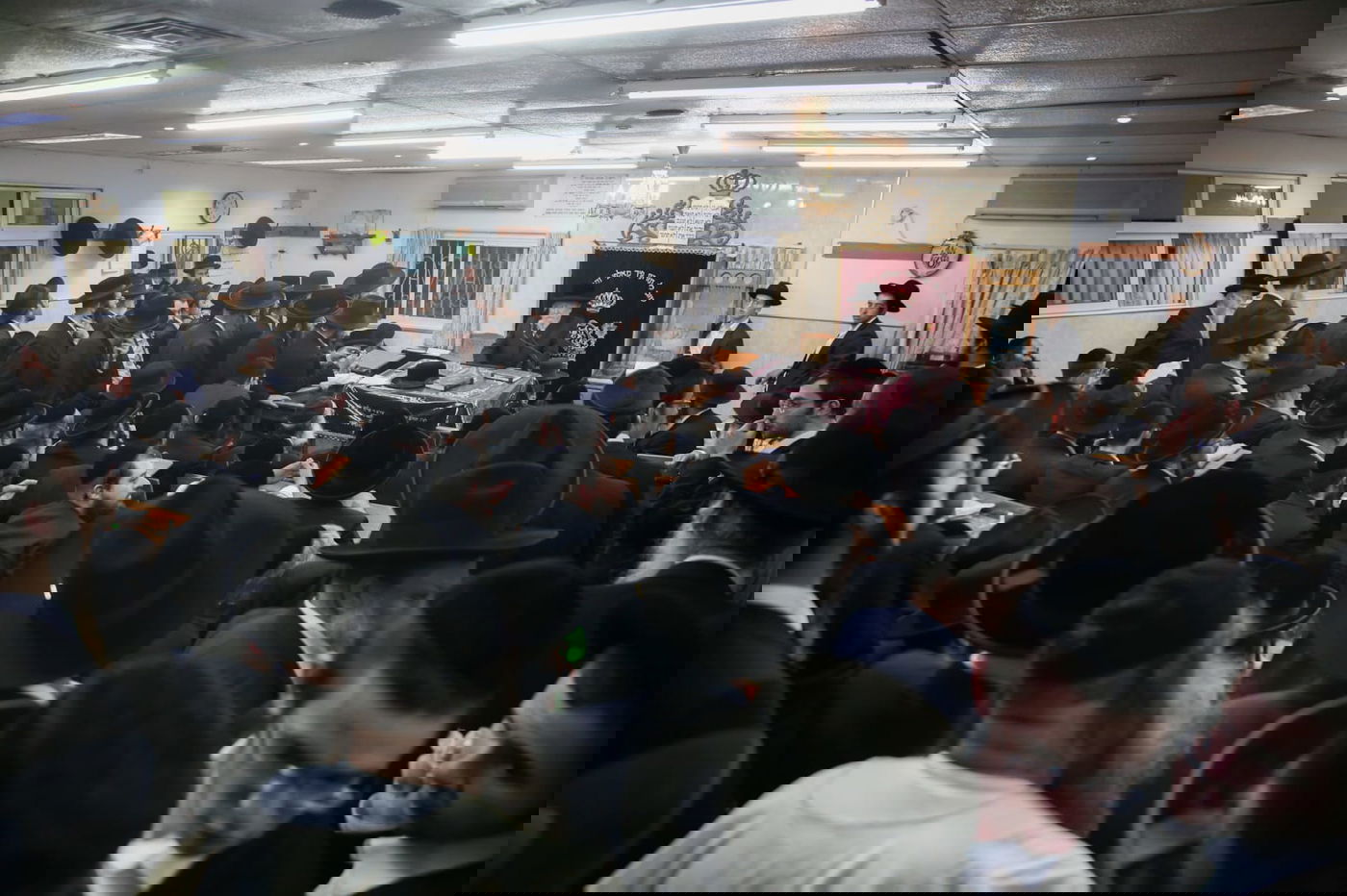 האדמו"ר והמשגיח הספידו את מרן הגרי"ש אלישיב