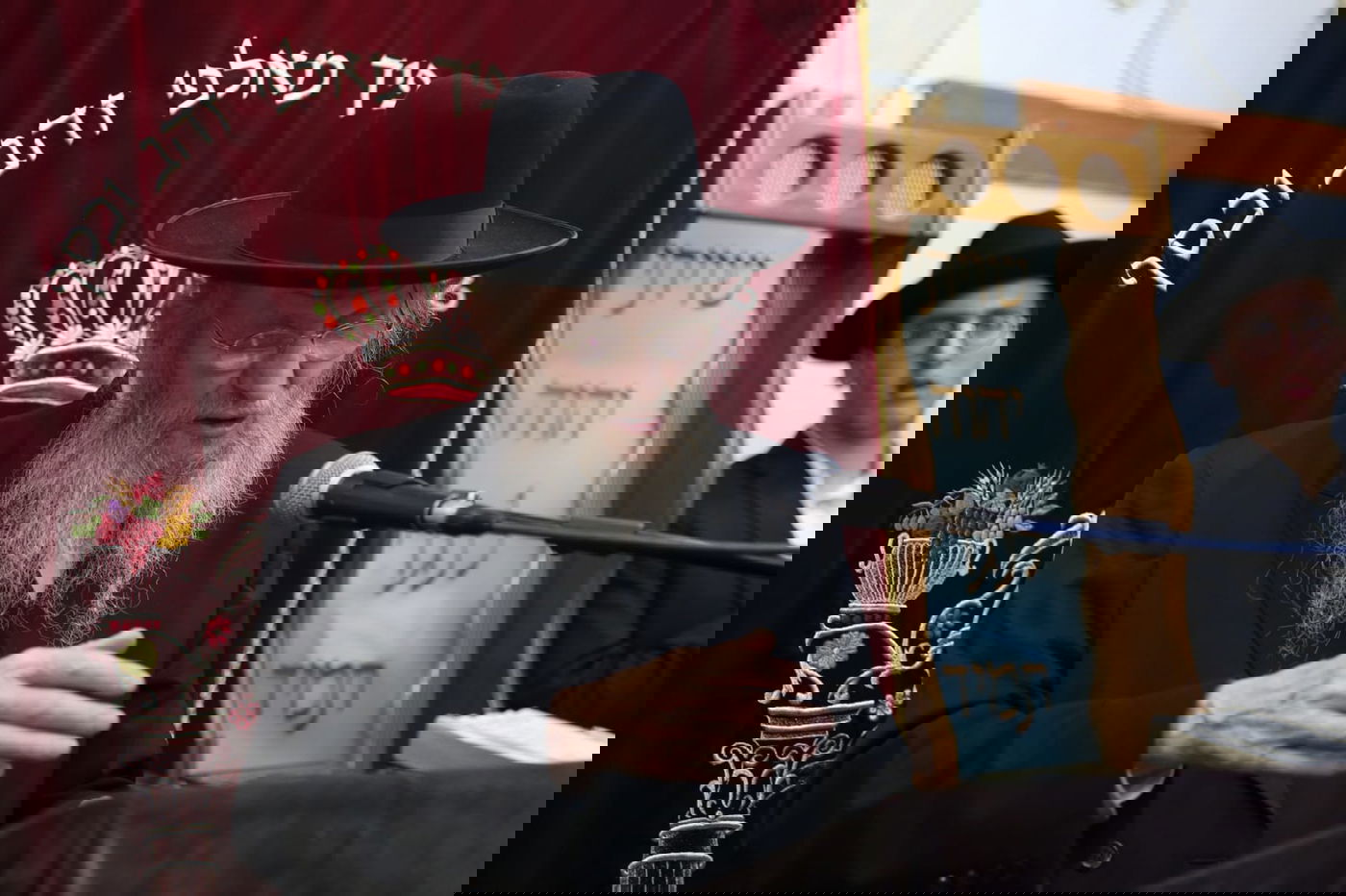 האדמו"ר והמשגיח הספידו את מרן הגרי"ש אלישיב