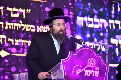 דינר בחסידות באבוב: אורח הכבוד ר' מיילך