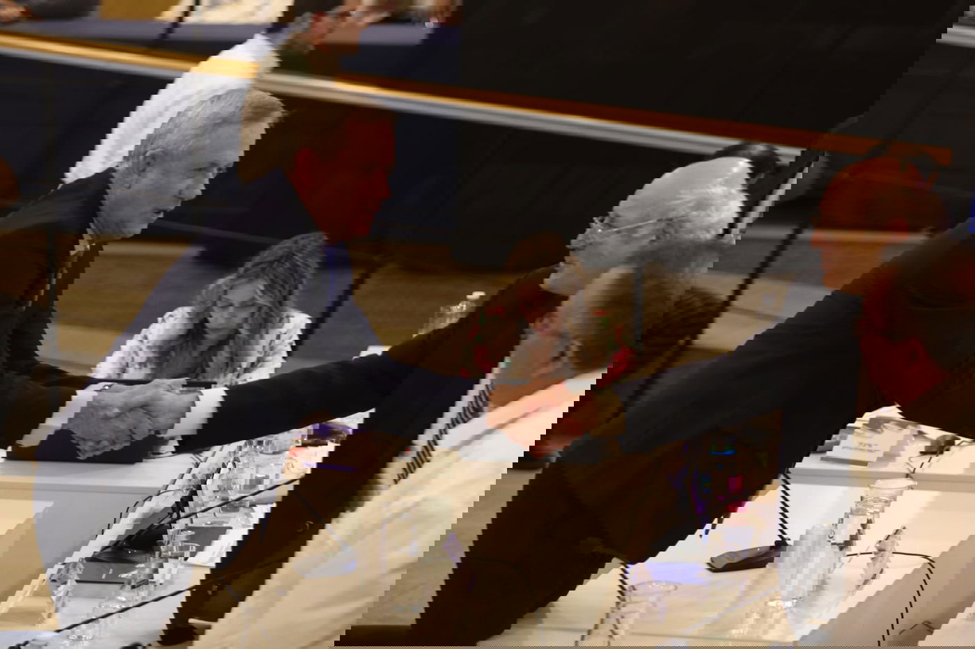 תיעוד: מראות היום הדרמטי בועדת הבחירות