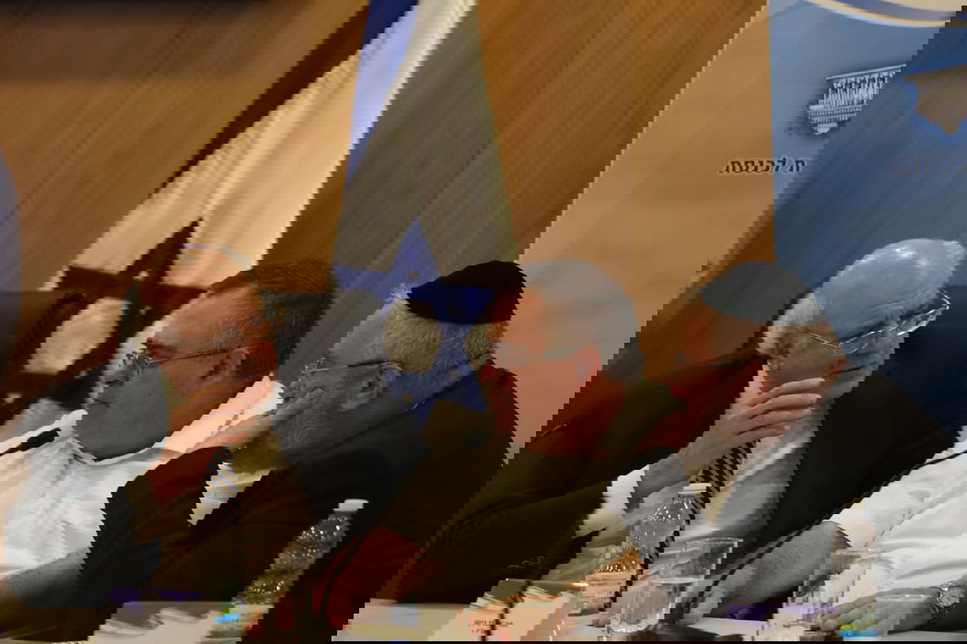 תיעוד: מראות היום הדרמטי בועדת הבחירות