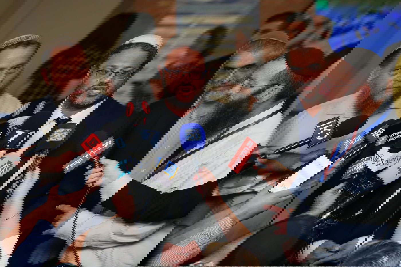 תיעוד: מראות היום הדרמטי בועדת הבחירות