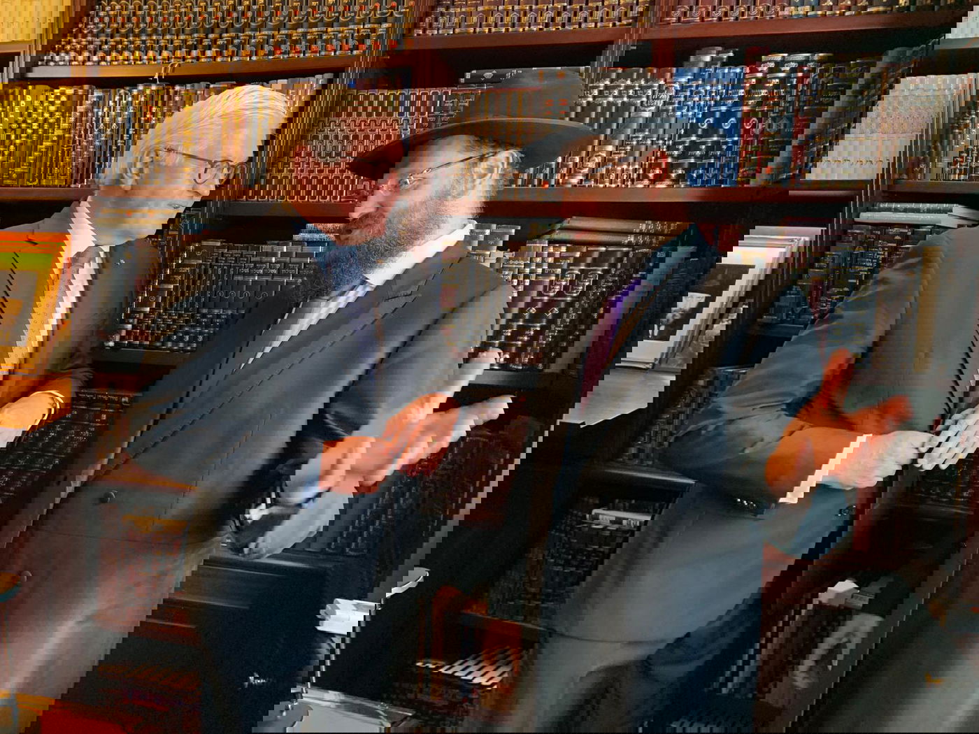 נשיא גרמניה ביקר בביתו של הרב שהותקף