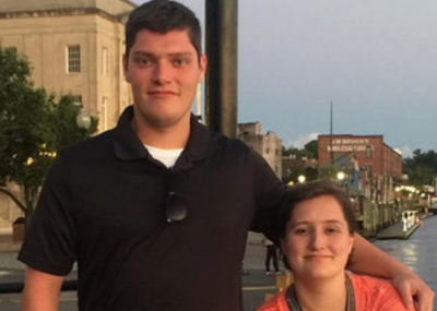 הרוצח עם אחותו