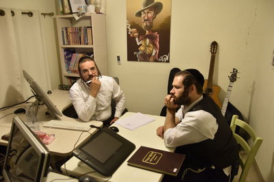 ככה מציירים ווקאלי: הצצה מאחורי הקלעים