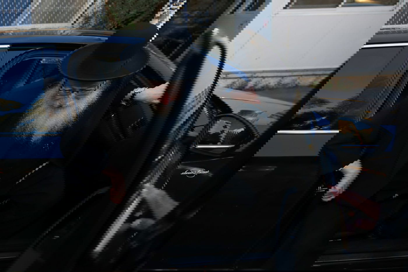 צפו: ליצמן חוזר הביתה אחרי המלצות המשטרה