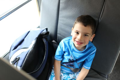 מומחים: באיזה גיל ילד יכול לנסוע באוטובוס לבד?