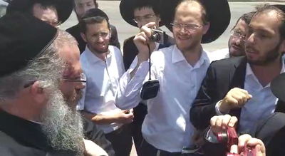 הליטאים הטיחו בנציג גור: "אתה בעירייה ולא עושה כלום"