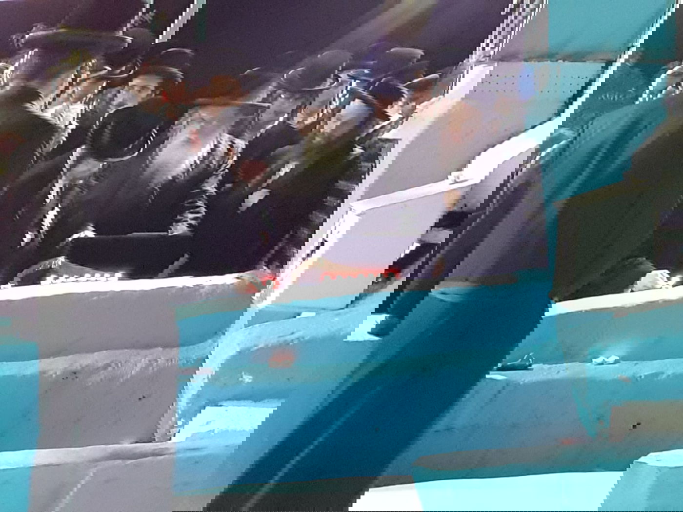 האדמו"ר מנדבורנה-י"ם בקברי צדיקים בצפון