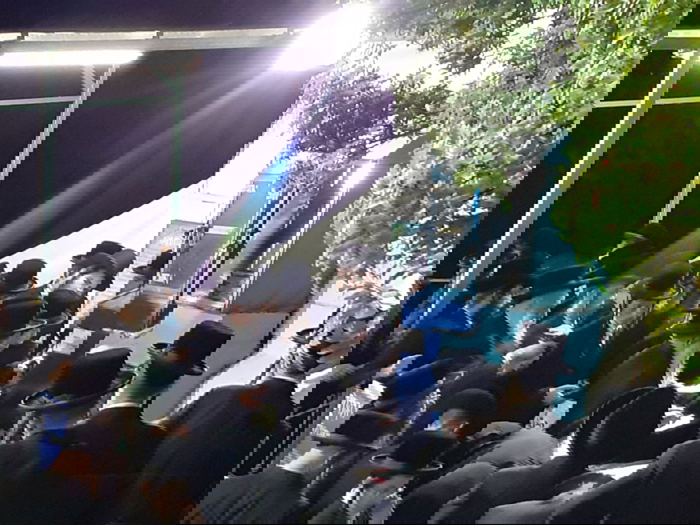 האדמו"ר מנדבורנה-י"ם בקברי צדיקים בצפון